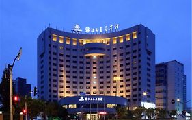 Jinjiang Metropolo Hotel, Tongji University Shanghai